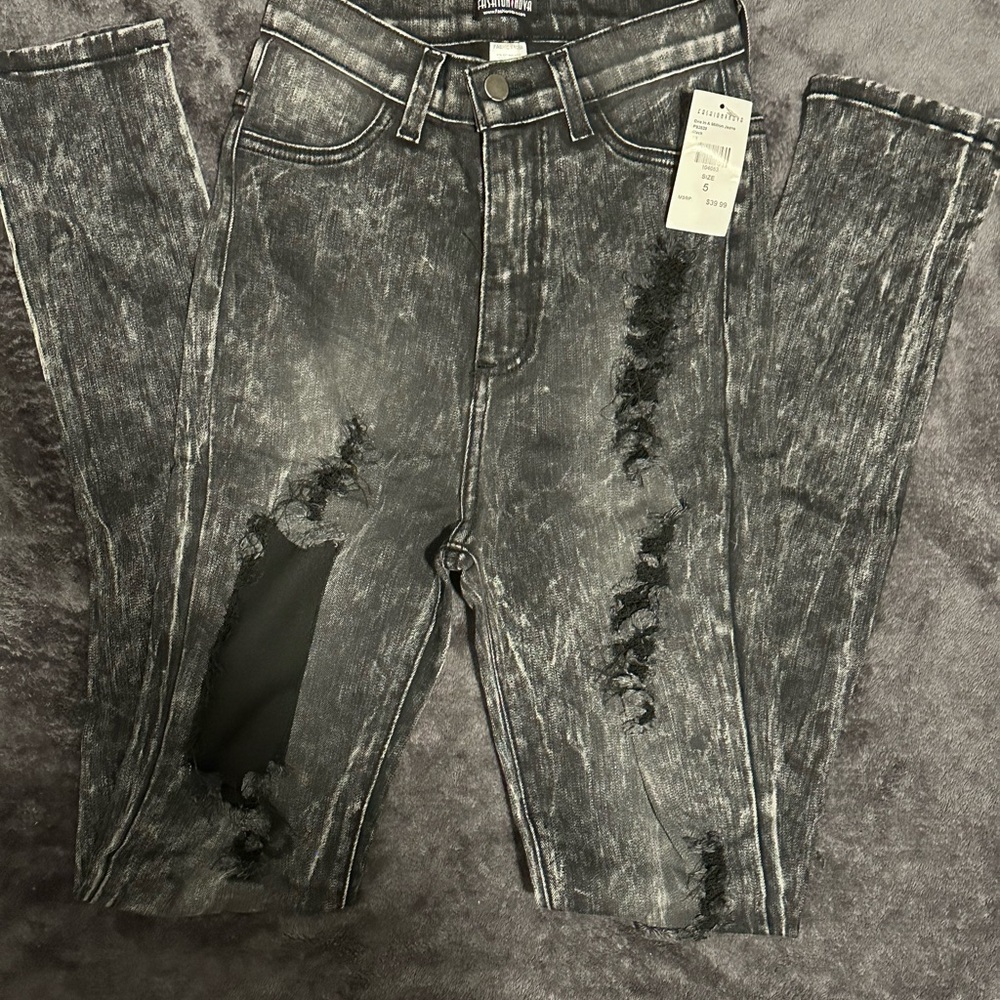 Distressed Skinny High Waist Jeans- FashionNova